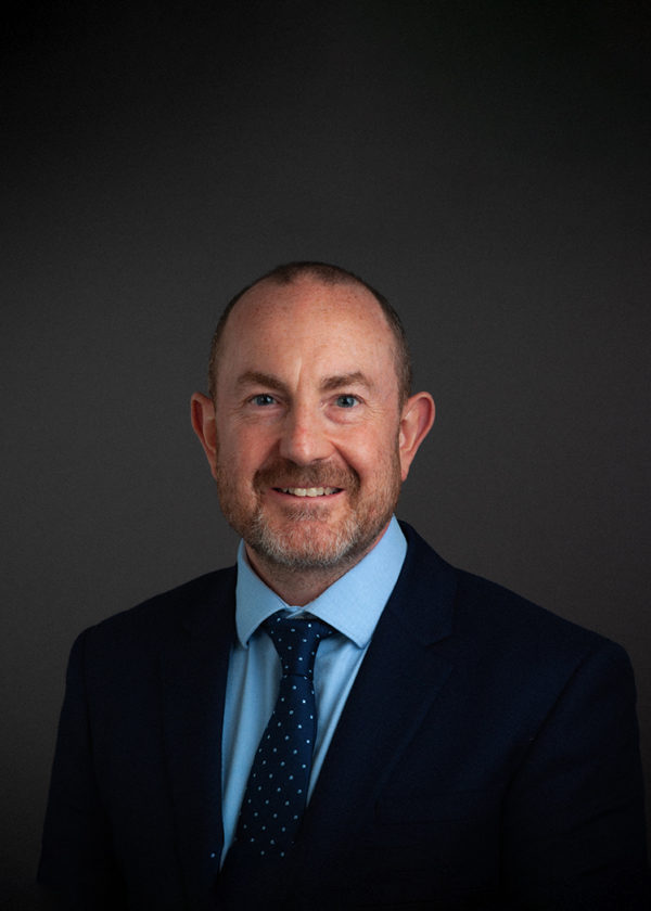 type="image" alt="Ian Clogg"