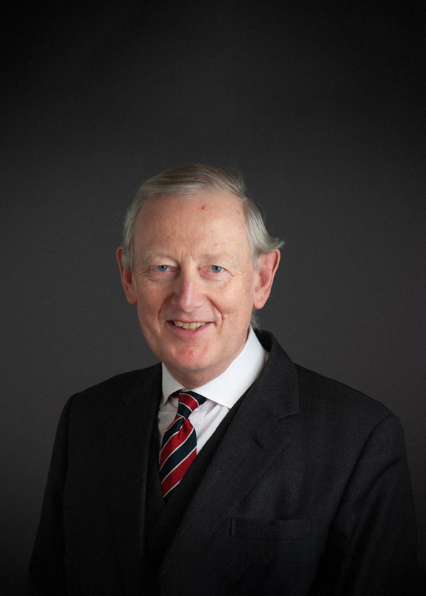 type="image" alt="Peter Willis"